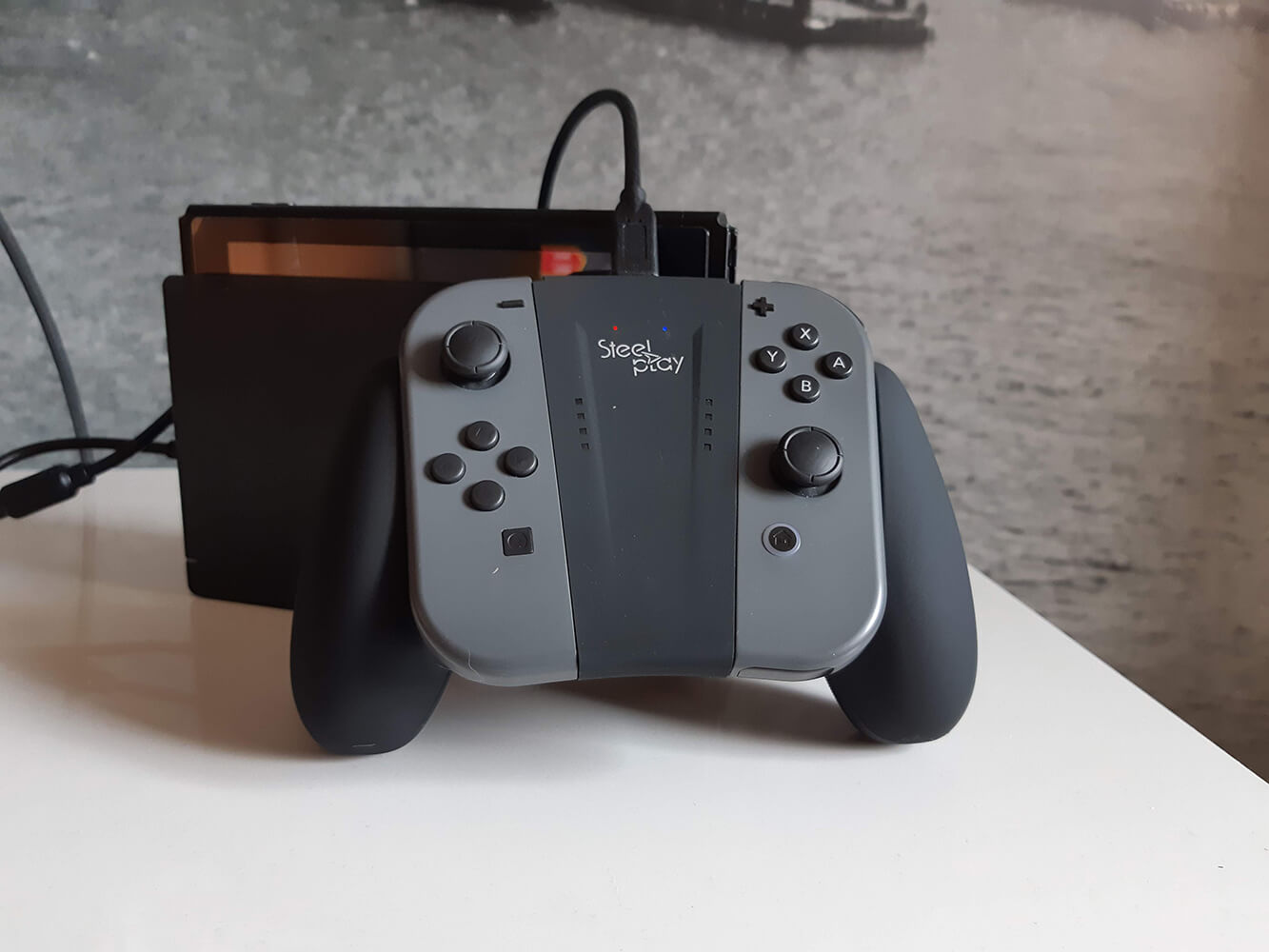 Support de recharge / grip Joy-Con par SteelPlay