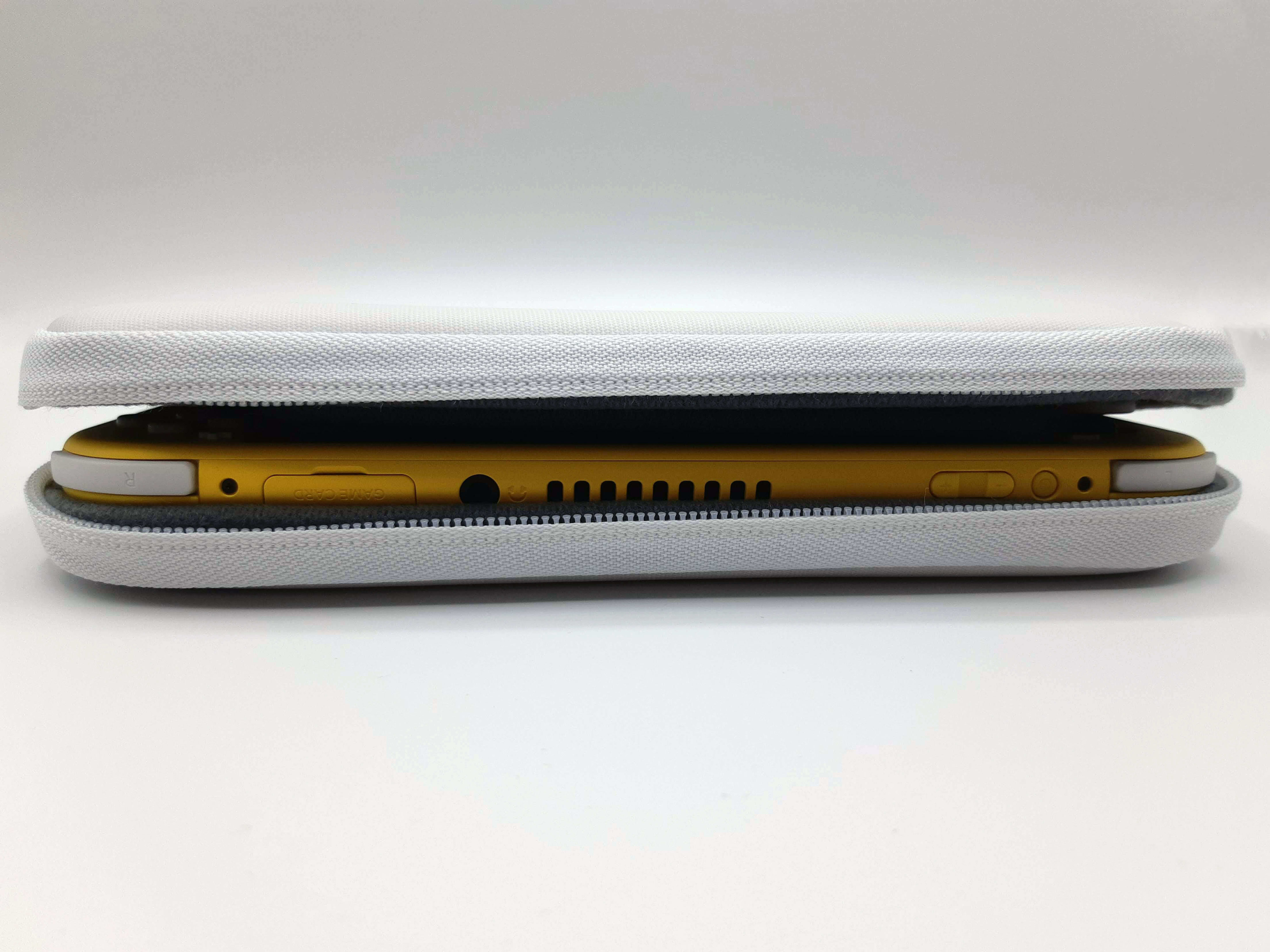 Pochette officielle Nintendo Switch